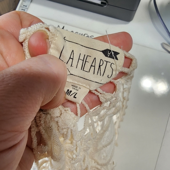 Crochet sleeveless Cottagecore cardigan - Picture 4 of 7